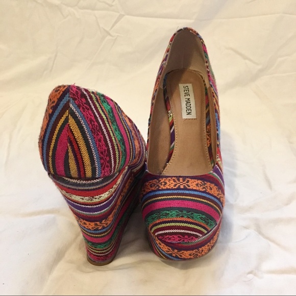 Steve Madden tribal wedge platform - Picture 5 of 6